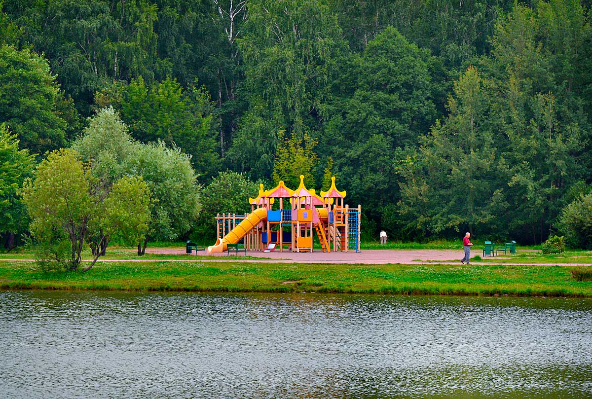 В терлецком парке