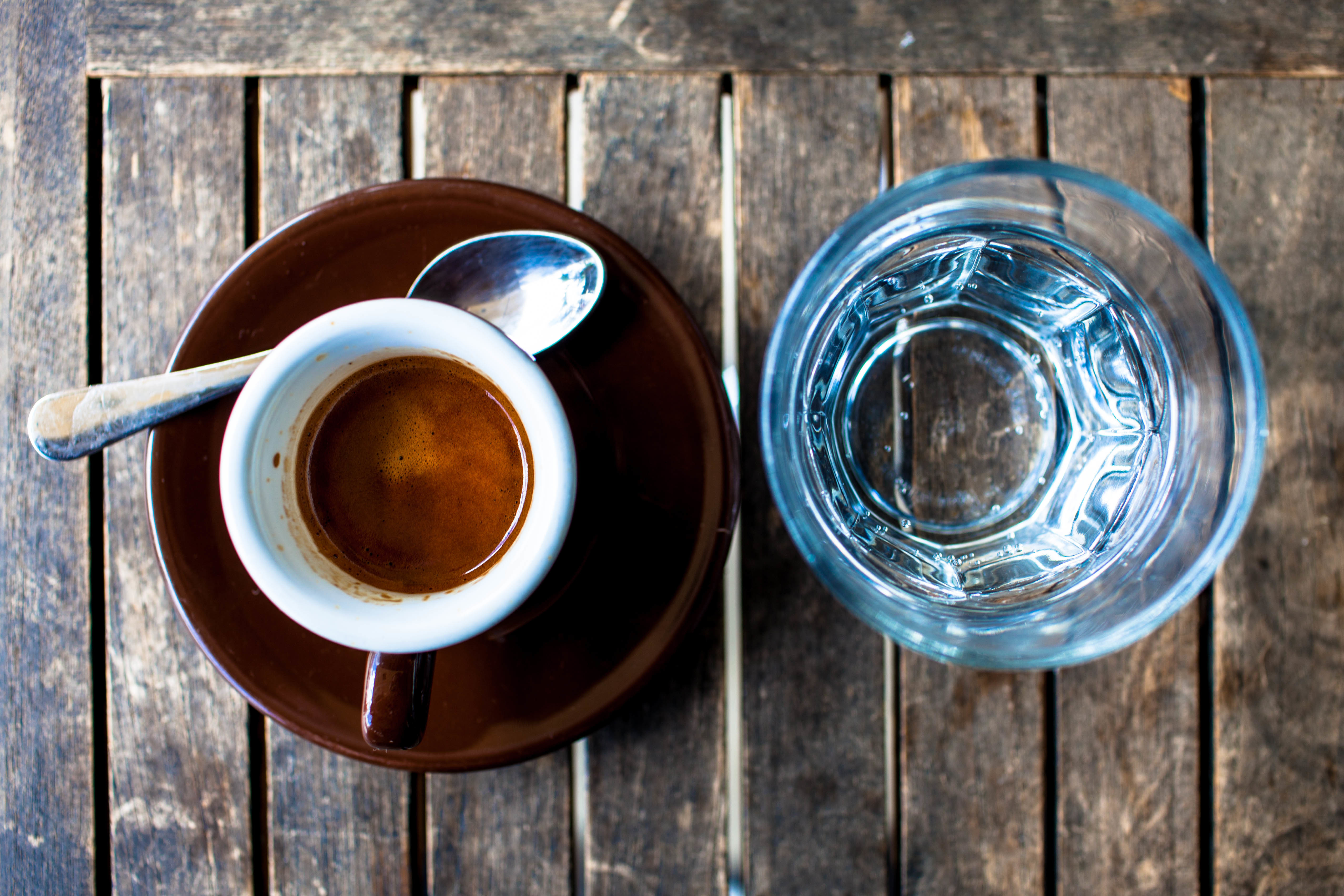 Вода соки кофе. Чашка кофе. Чашка чая. Чашка кофе с водой. Эспрессо.