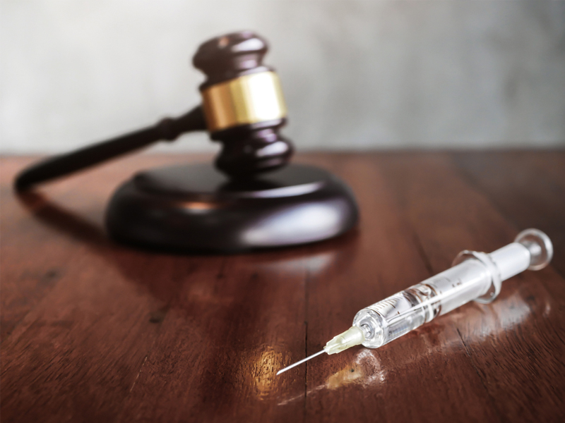 Призывы к отказу от вакцинации могут оказаться вне закона