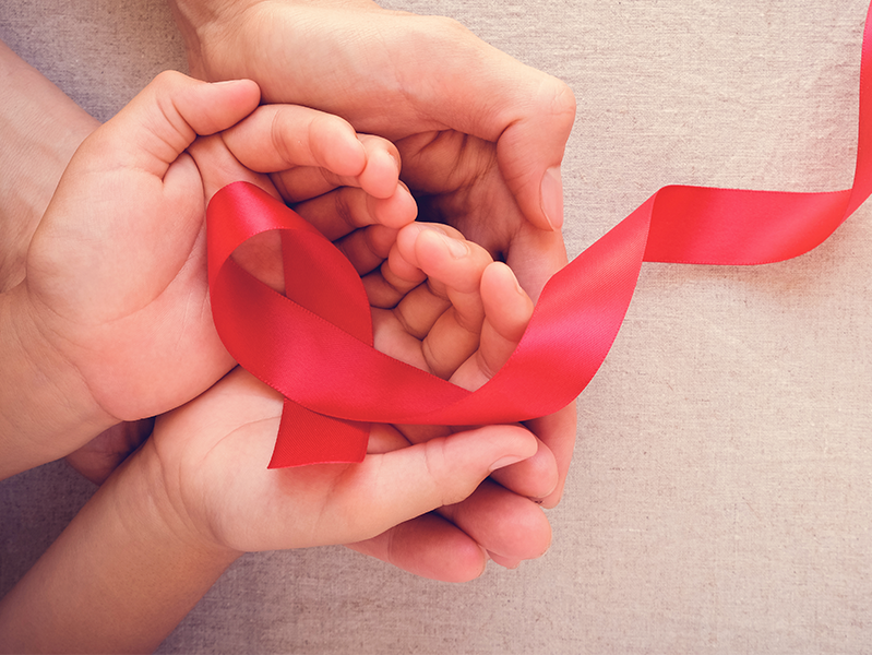 Роспотребнадзор открыл горячую линию по вопросам профилактики ВИЧ-инфекции
